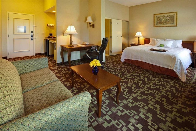Imagen de los interiores del Hotel Hampton Inn and Suites Palm Desert. Foto 11