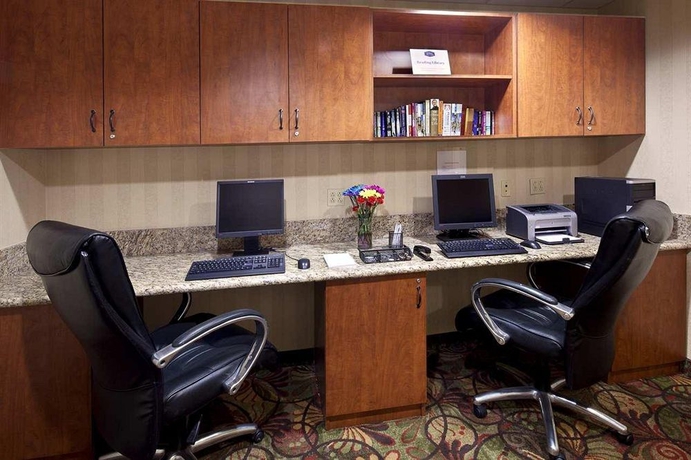 Imagen de los interiores del Hotel Hampton Inn and Suites Palm Desert. Foto 12