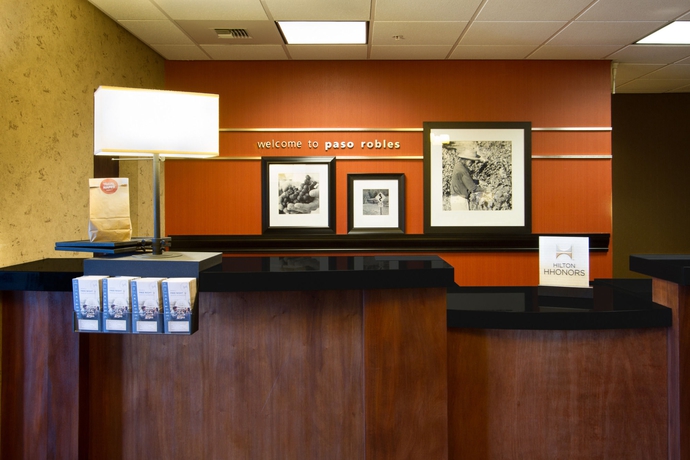 Imagen de los interiores del Hotel Hampton Inn and Suites Paso Robles. Foto 13