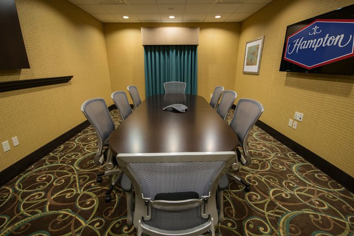 Imagen de los interiores del Hotel Hampton Inn and Suites Philadelphia Montgomeryville. Foto 16