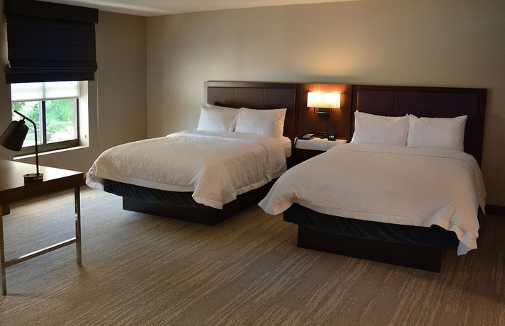 Imagen de la habitación del Hotel Hampton Inn and Suites Philadelphia/media. Foto 2