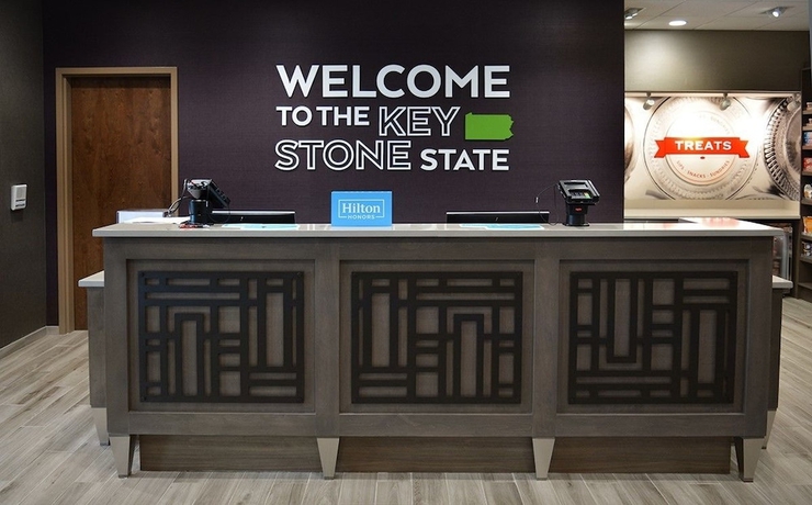 Imagen de los interiores del Hotel Hampton Inn and Suites Philadelphia/media. Foto 18