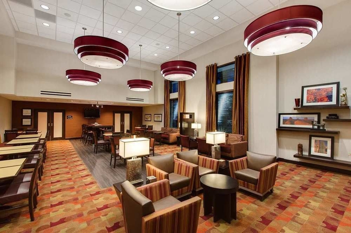 Imagen de los interiores del Hotel Hampton Inn and Suites Phoenix Chandler-fashion Center Az. Foto 12