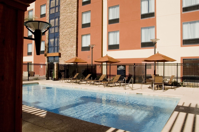 Imagen de la piscina del Hotel Hampton Inn and Suites Phoenix Chandler-fashion Center Az. Foto 14
