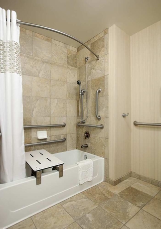 Imagen de la habitación del Hotel Hampton Inn and Suites Phoenix North/happy Valley. Foto 10