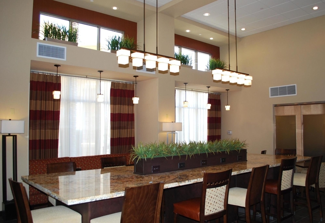 Imagen de los interiores del Hotel Hampton Inn and Suites Phoenix/gilbert. Foto 14