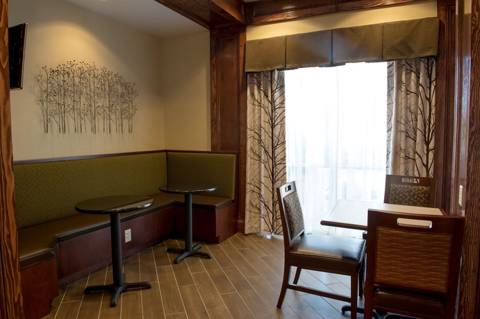 Imagen de los interiores del Hotel Hampton Inn and Suites Pigeon Forge On The Parkway. Foto 13