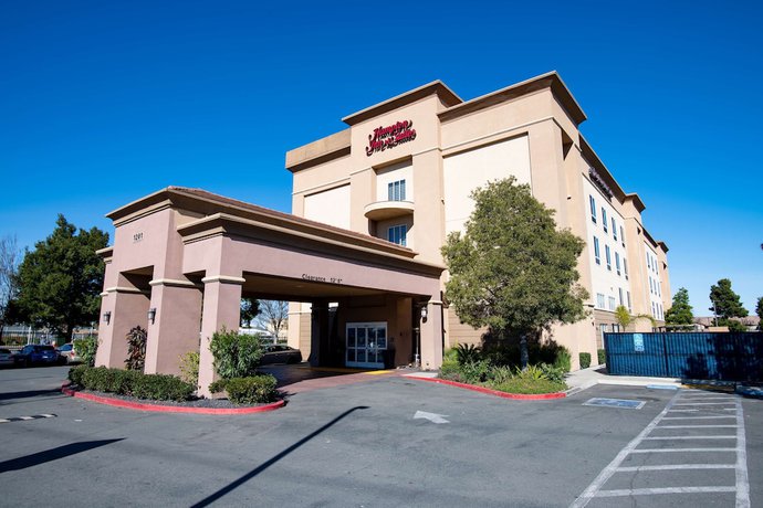 Imagen general del Hotel Hampton Inn and Suites Pittsburg, CA. Foto 1