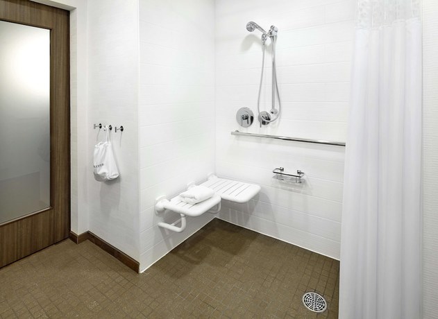 Imagen de la habitación del Hotel Hampton Inn and Suites Pittsburgh Airport South&ndash;Settlers Ridge. Foto 16