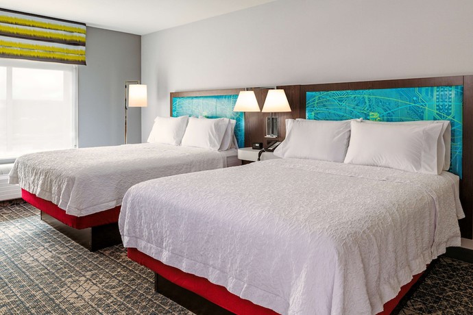 Imagen de la habitación del Hotel Hampton Inn and Suites Pittsburgh New Stanton. Foto 5