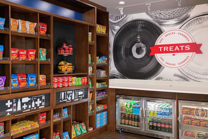 Imagen del bar/restaurante del Hotel Hampton Inn and Suites Pittsburgh New Stanton. Foto 4