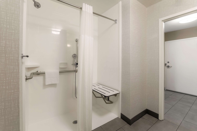 Imagen de la habitación del Hotel Hampton Inn and Suites Pittsburgh-downtown. Foto 2
