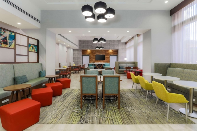 Imagen de los interiores del Hotel Hampton Inn and Suites Pittsburgh-downtown. Foto 17