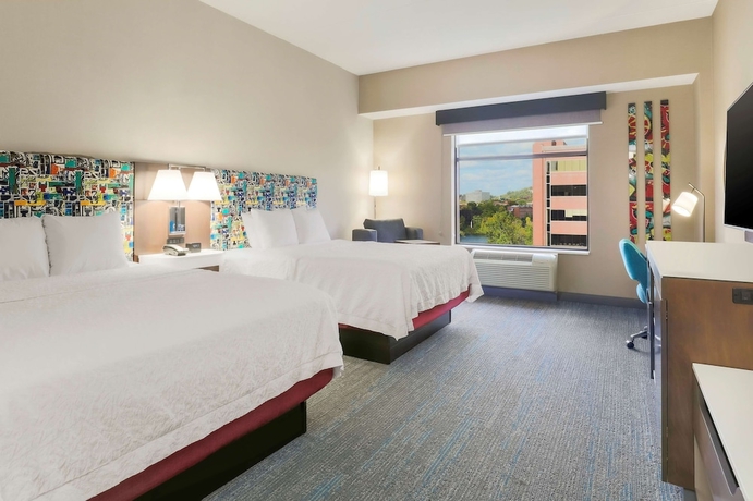Imagen de la habitación del Hotel Hampton Inn and Suites Pittsburgh-downtown. Foto 13