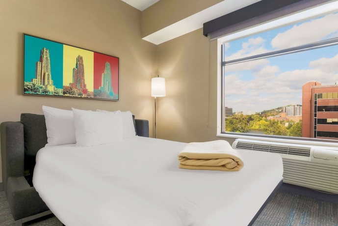 Imagen de la habitación del Hotel Hampton Inn and Suites Pittsburgh-downtown. Foto 14