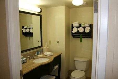 Imagen de la habitación del Hotel Hampton Inn and Suites Plattsburgh. Foto 2