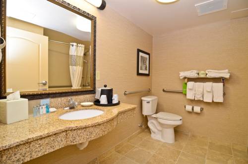 Imagen de la habitación del Hotel Hampton Inn and Suites Plymouth. Foto 4