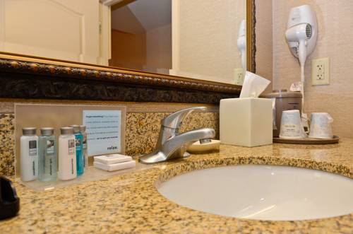 Imagen de la habitación del Hotel Hampton Inn and Suites Plymouth. Foto 9