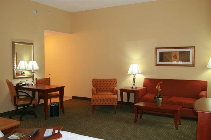 Imagen de los interiores del Hotel Hampton Inn and Suites Port Richey. Foto 12