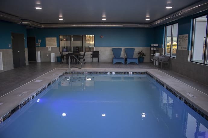 Imagen de la piscina del Hotel Hampton Inn and Suites Portland West. Foto 20