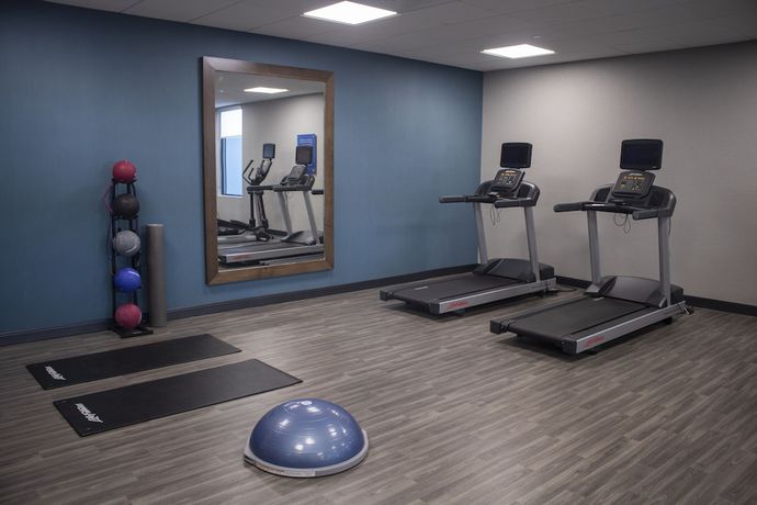 Imagen de los interiores del Hotel Hampton Inn and Suites Portland West. Foto 18