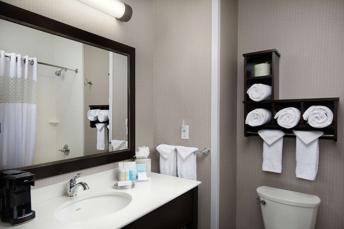 Imagen de la habitación del Hotel Hampton Inn and Suites Portland/Vancouver. Foto 7