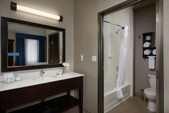 Imagen de la habitación del Hotel Hampton Inn and Suites Portland/Vancouver. Foto 11