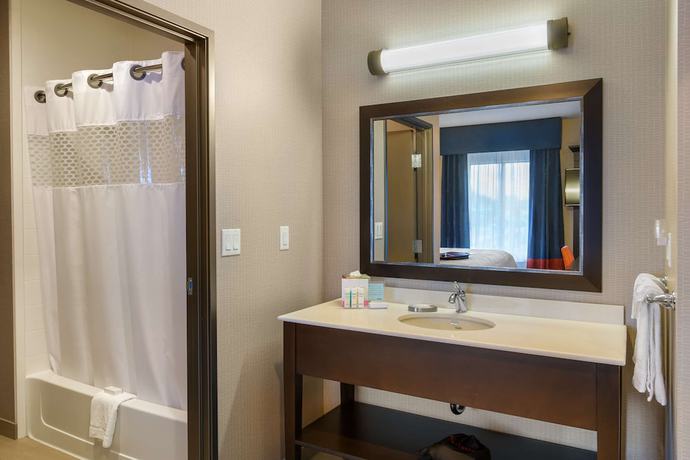 Imagen de la habitación del Hotel Hampton Inn and Suites Portland/Vancouver. Foto 12