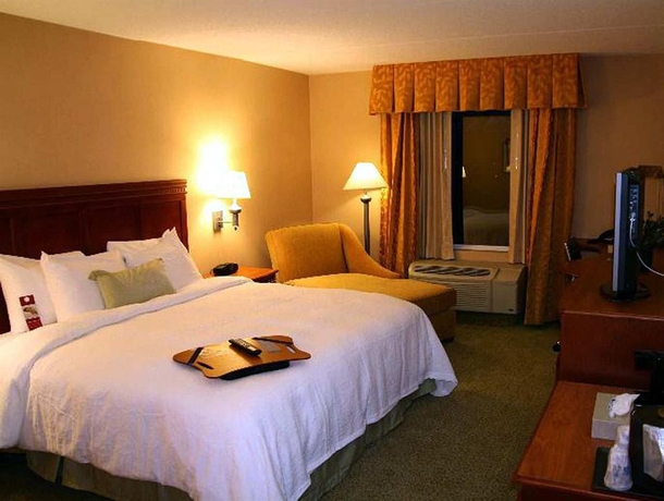 Imagen de la habitación del Hotel Hampton Inn and Suites Poughkeepsie. Foto 5