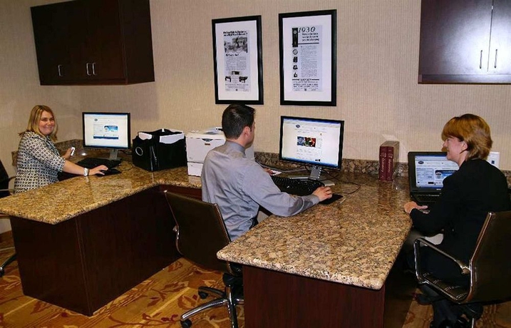 Imagen de los interiores del Hotel Hampton Inn and Suites Poughkeepsie. Foto 10