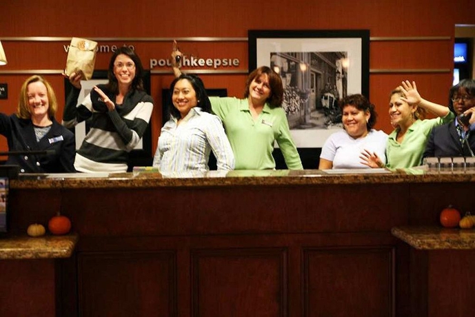 Imagen de los interiores del Hotel Hampton Inn and Suites Poughkeepsie. Foto 15