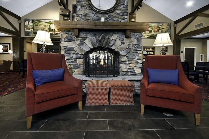 Imagen de los interiores del Hotel Hampton Inn and Suites Raleigh Cary Lenovo Center. Foto 14