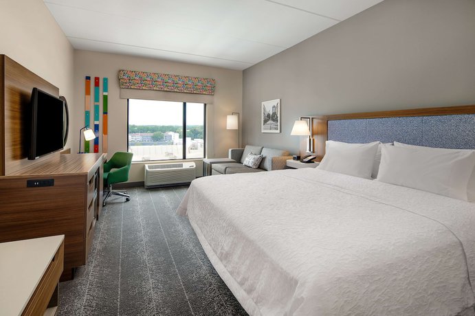 Imagen de la habitación del Hotel Hampton Inn and Suites Raleigh Midtown. Foto 10