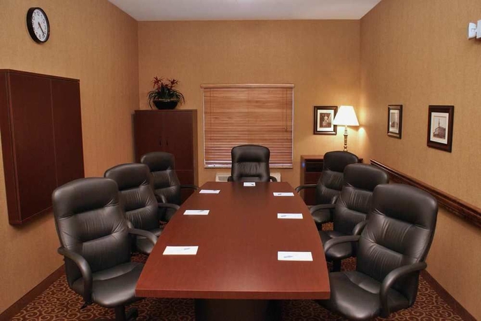 Imagen de los interiores del Hotel Hampton Inn and Suites Red Bluff. Foto 12