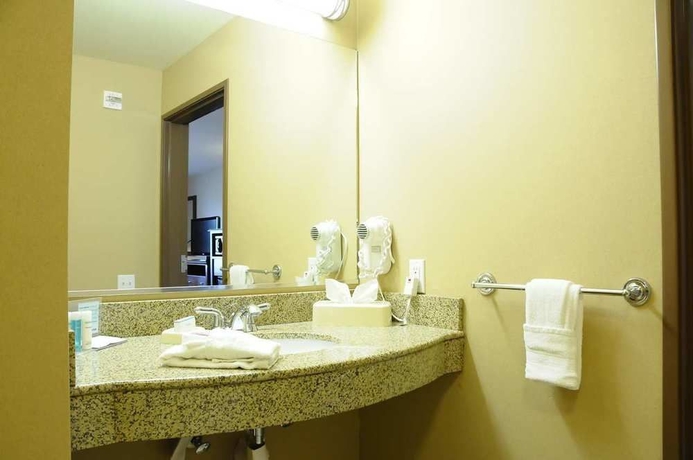 Imagen de la habitación del Hotel Hampton Inn and Suites Red Bluff. Foto 10