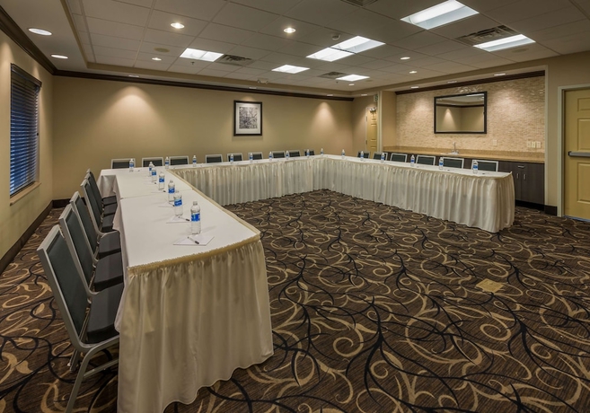 Imagen de los interiores del Hotel Hampton Inn and Suites Reno. Foto 12