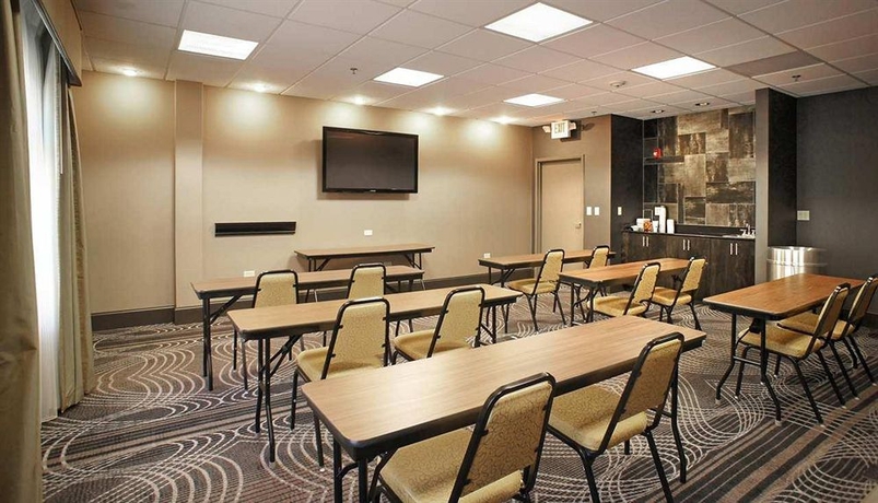 Imagen de los interiores del Hotel Hampton Inn and Suites Richmond/glenside. Foto 10