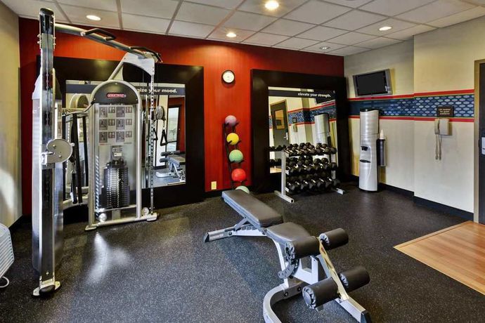 Imagen de los interiores del Hotel Hampton Inn and Suites Richmond/virginia Center. Foto 13