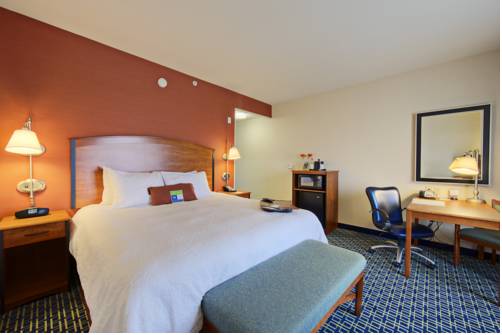 Imagen de la habitación del Hotel Hampton Inn and Suites Ridgecrest. Foto 8