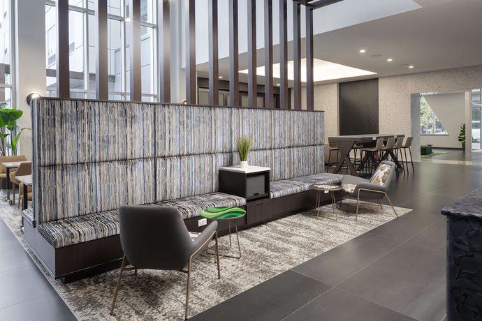 Imagen de los interiores del Hotel Hampton Inn and Suites Rochester Downtown. Foto 16