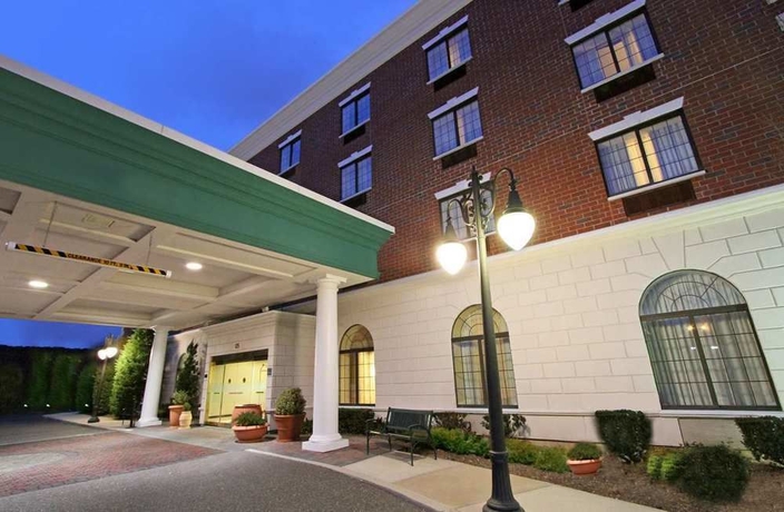 Imagen general del Hotel Hampton Inn and Suites Rockville Centre. Foto 2