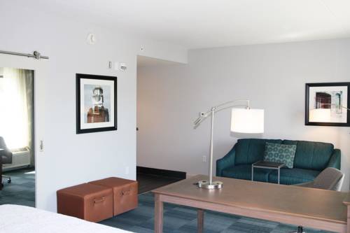 Imagen de la habitación del Hotel Hampton Inn and Suites Rome. Foto 1