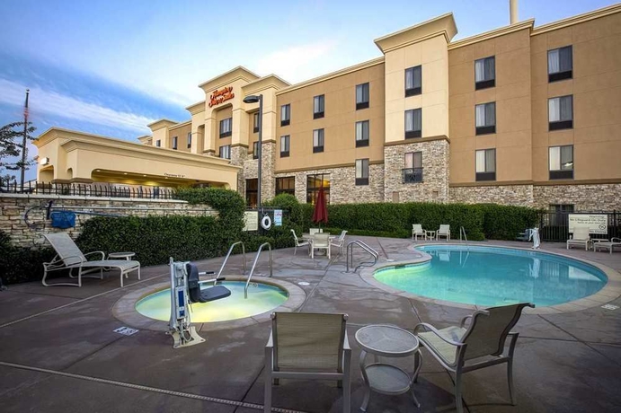 Imagen de la piscina del Hotel Hampton Inn and Suites Sacramento-elk Grove Laguna I-5. Foto 16