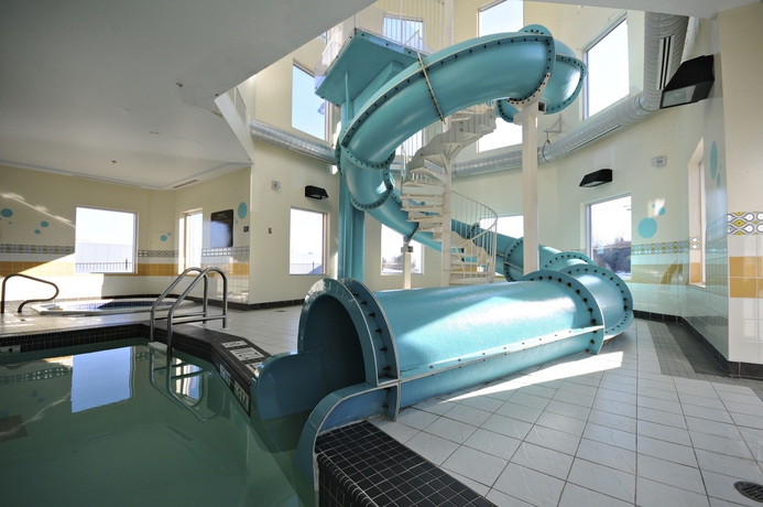 Imagen de la piscina del Hotel Hampton Inn and Suites Saint John. Foto 12