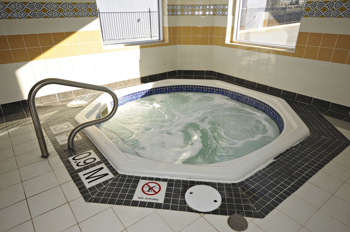 Imagen de la piscina del Hotel Hampton Inn and Suites Saint John. Foto 14