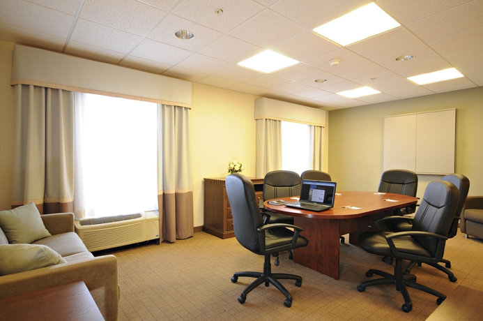 Imagen de los interiores del Hotel Hampton Inn and Suites Saint John. Foto 6