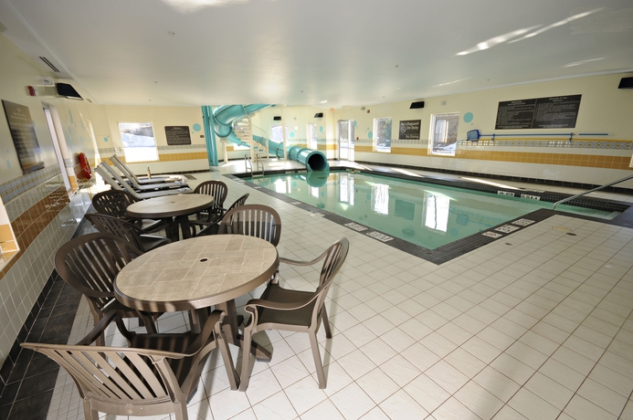 Imagen de la piscina del Hotel Hampton Inn and Suites Saint John. Foto 16