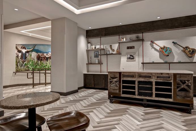 Imagen de los interiores del Hotel Hampton Inn and Suites San Antonio Riverwalk. Foto 18