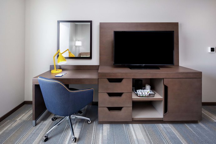 Imagen de la habitación del Hotel Hampton Inn and Suites San Diego Airport Liberty Station. Foto 5