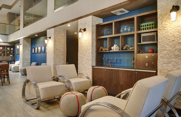 Imagen de los interiores del Hotel Hampton Inn and Suites San Diego Seaworld. Foto 9